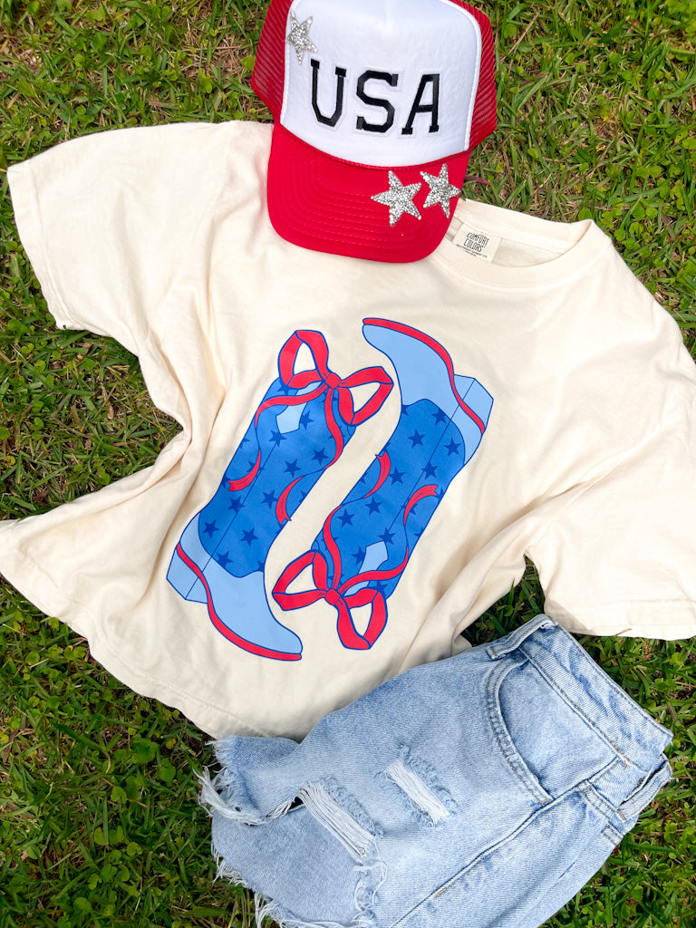 Upside down Cowgirl Boots With Bow Tshirt, Ivory